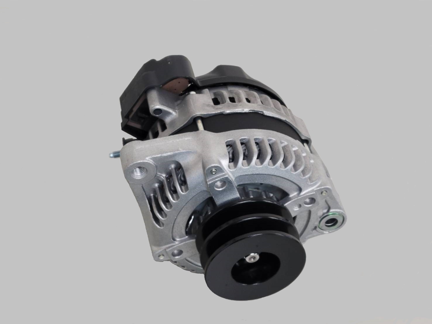 オルタネーター/メーカー：ニッサン/メーカー品番：LR1110-713/適合確認いたします！ オルタネーター⁄メーカー：ニッサン⁄メーカー品番：LR1110-705B⁄適合